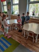 Dzieci znalazły jajko z zadaniem 