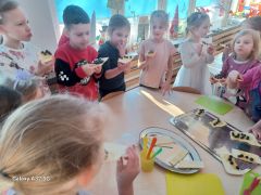 grupa gospodarcza - smakołyki z wafli, miodu i borówek